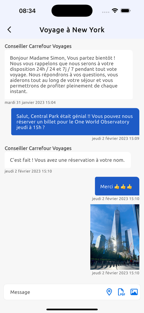 Conciergerie Carrefour Voyages - Interface de chat de l'application de conciergerie de voyage montrant un voyageur demandant une réservation de monument à New York