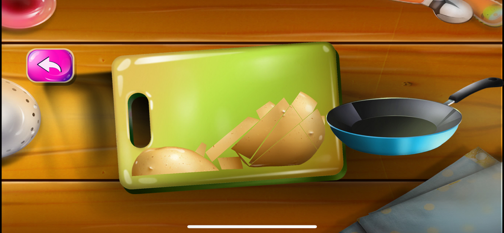 Cooking Chef: Master Kitchen - Un tagliere verde con una patata affettata accanto a una padella blu in un gioco di cucina per bambini.