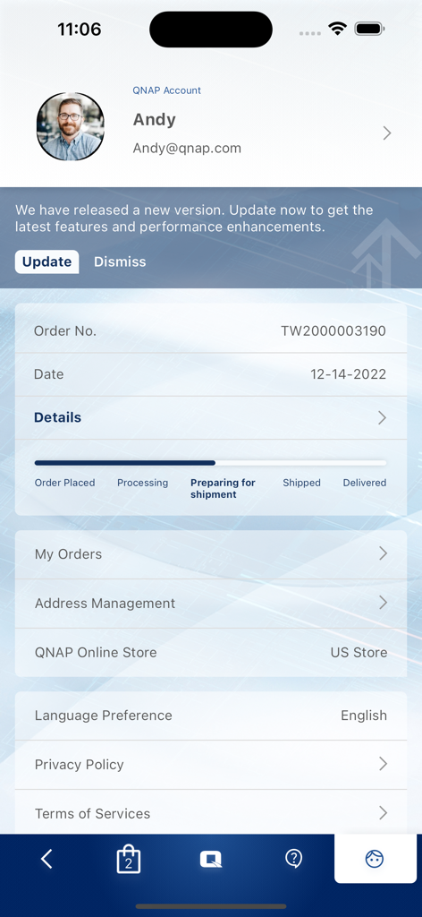 Página de conta de usuário do aplicativo MyQNAP mostrando histórico de pedidos e status de rastreamento de remessa