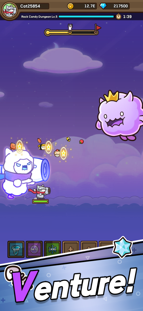 Cat Hero : Idle RPG - Un héroe caballero gato y su compañero espectral luchando contra un jefe nube púrpura gigante en un nivel de mazmorra de sueños