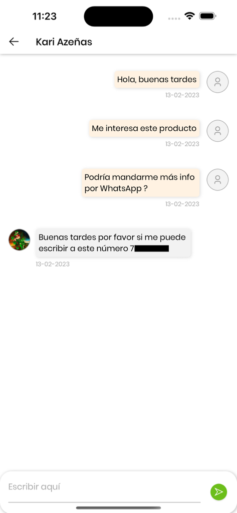 Solia Ser - Interfaz de chat móvil mostrando una conversación entre comprador y vendedor en español