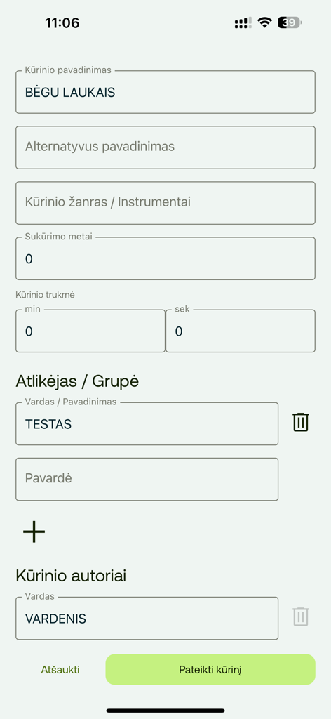 Mobile screen of the Latga app showing a form to register new creative works with fields for title and author