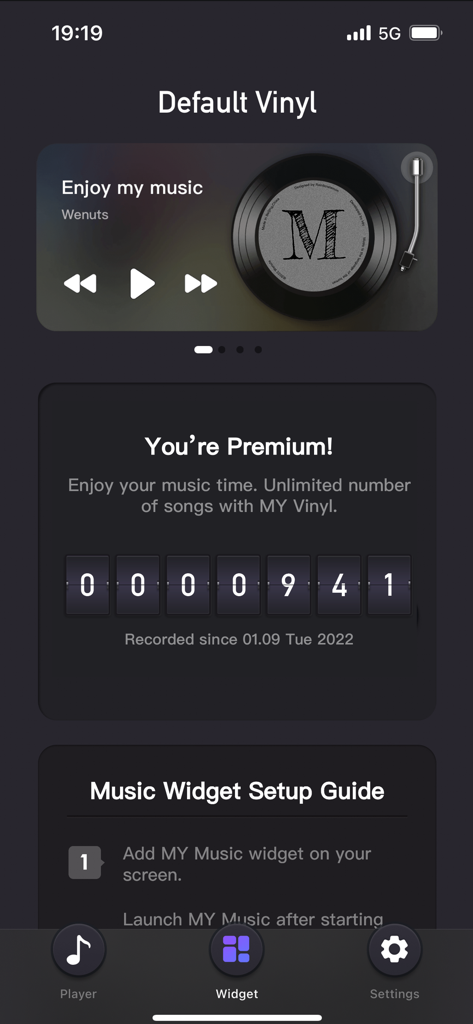 Muwi: Music Widget - Muwi app interface showing a retro vinyl music widget and premium account status counter.