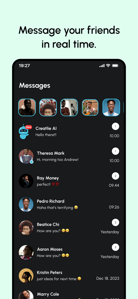 Creatlie - Interface of the Creatlie app showing real time messaging with creative professionals and AI