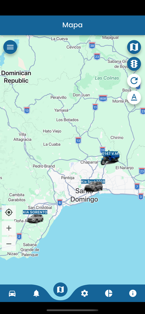ABLY GPS - Interface of the ABLY GPS app showing real-time vehicle locations on a map of the Dominican Republic
