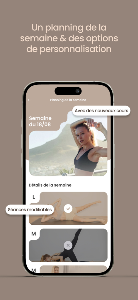 BBA Studio - Interface de l'application mobile BBA Studio montrant un programme d'entraînement hebdomadaire personnalisable avec des vidéos de Pilates et de fitness.