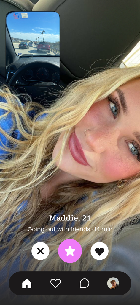 RAW - Date 100% real people - Profile of a user on RAW dating app featuring a real-time dual-camera selfie