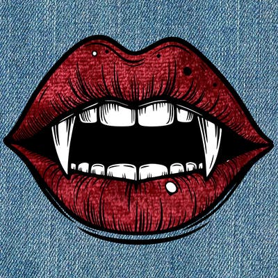 lips with vampire teeth