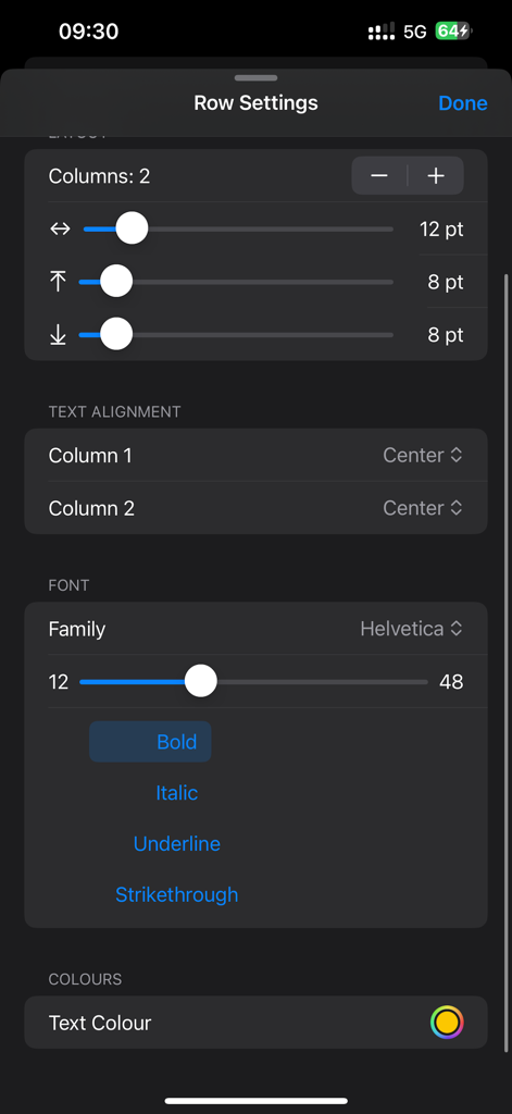 End Credits Maker: Roll Titles - Interface for adjusting text alignment font and layout settings in the credits maker app