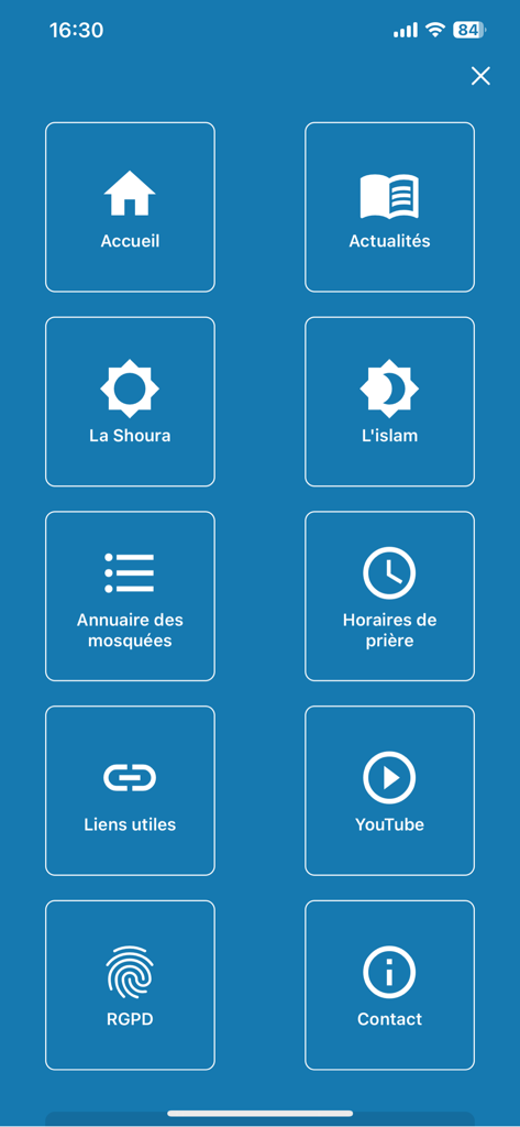 기도 시간, 뉴스, 모스크 디렉토리 및 커뮤니티 정보 아이콘이 있는 myShoura 모바일 앱의 메인 메뉴