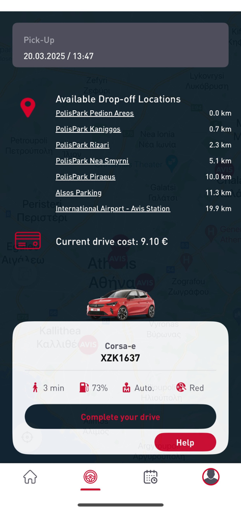 App Avis Car Sharing che mostra i dettagli del noleggio attivo e i punti di riconsegna disponibili.
