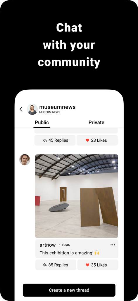Interface de chat communautaire pour que les visiteurs de musée discutent des expositions et partagent des photos d'art.