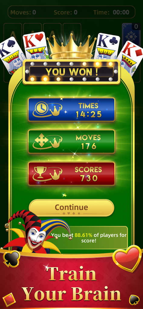Tela de vitória do Royal Solitaire exibindo estatísticas de pontuação e uma mensagem de treine seu cérebro