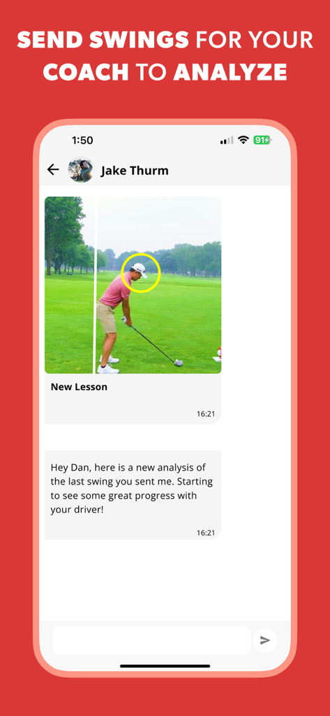 Interface do aplicativo V1 Golf mostrando um chat com um treinador profissional e um vídeo de um swing de golfe para análise.