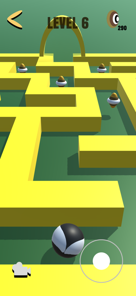 Maze Game 3D - Logic Labyrinth - Gameplay de Maze Game 3D Logic Labyrinth montrant un personnage balle naviguant dans un labyrinthe jaune avec des trésors flottants