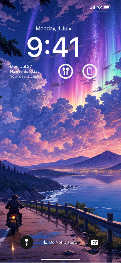 Wallpaper Maker: AI Background - Fondo de pantalla estético de anime generado por IA de un motociclista al atardecer en una pantalla de bloqueo de iPhone