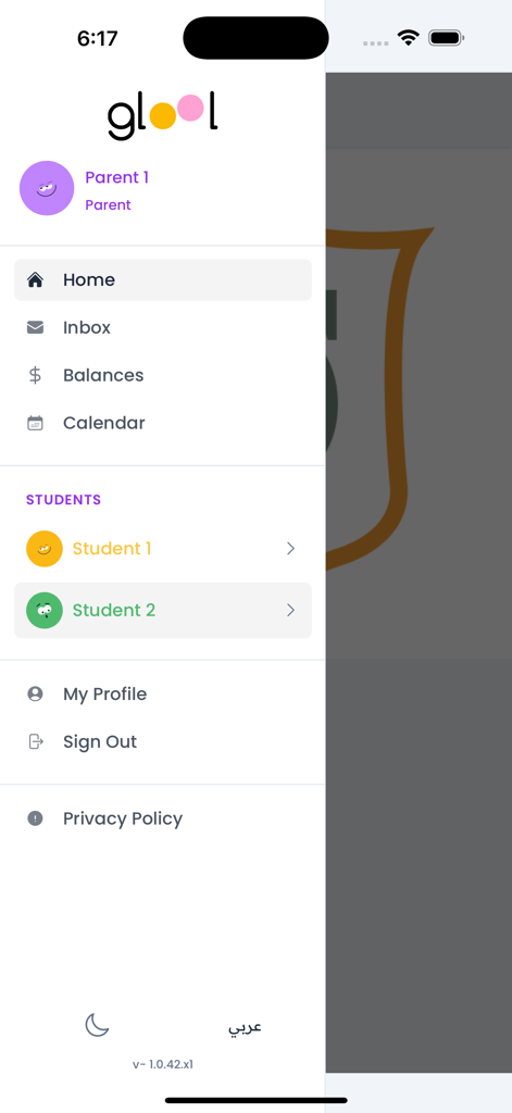 Menu de navegação lateral do aplicativo escolar GOPS mostrando o perfil dos pais e opções de gerenciamento de alunos.