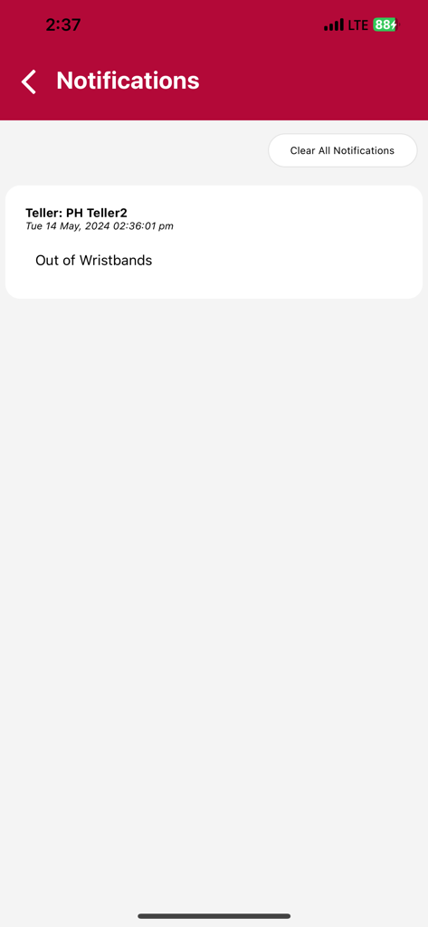 Notifications screen in the Intercard iService app showing a status alert for missing wristbands