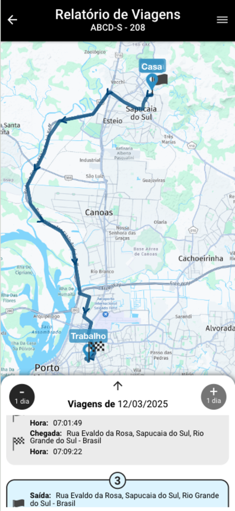 Interfaz de la aplicación Max Lock que muestra un historial detallado de viajes del vehículo y la ruta en el mapa