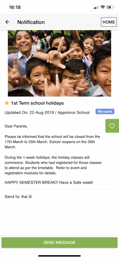 School2me - Mobile screen of the School2me app showing a parent notification about school holiday dates and semester break information