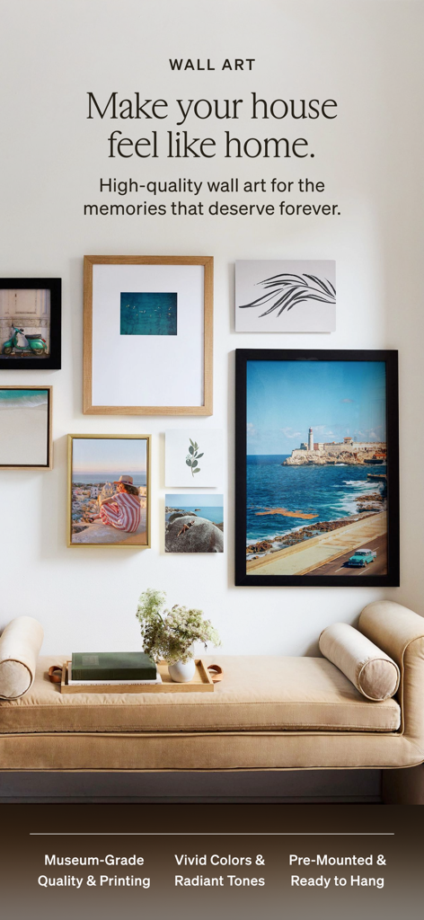 Una galería de pared que muestra impresiones y arte de pared enmarcados de alta calidad.