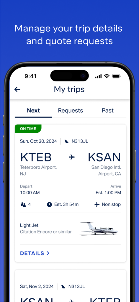 Wheels Up App-Oberfläche, die einen geplanten Privatjetflug von Teterboro nach San Diego mit Abflugdetails und Flugzeugtyp anzeigt.