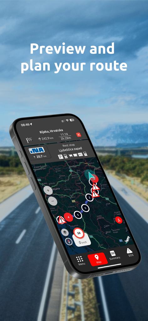 Aplicación LiveTrafficHR mostrando un mapa con una ruta de conducción planificada y alertas de tráfico en tiempo real en Croacia