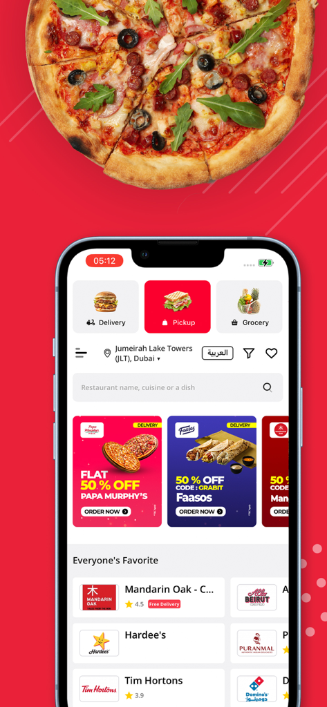 EatEasyモバイルアプリのインターフェースにフードデリバリー、食料品、ピックアップのオプションとレストランのプロモーションが表示されている