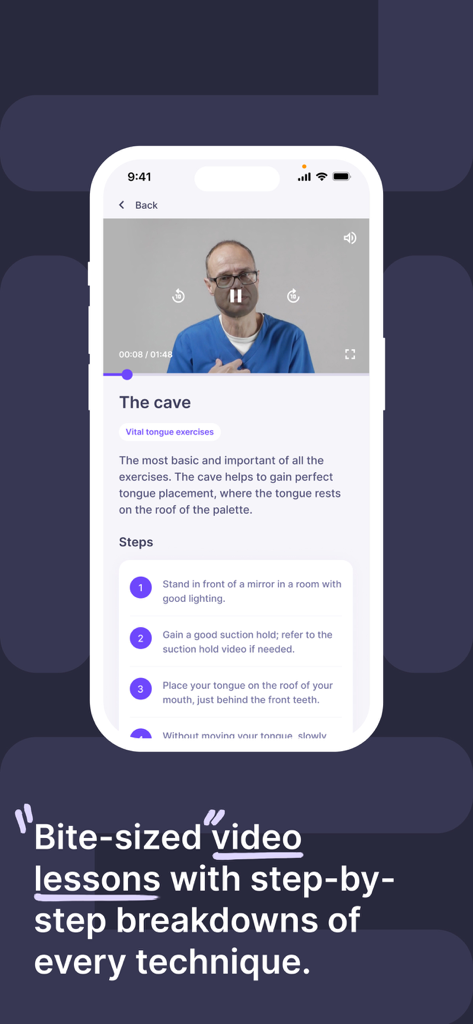 Uma tela do aplicativo Mewing mostrando uma aula em vídeo do Dr. Mike Mew com instruções passo a passo para exercícios de língua.