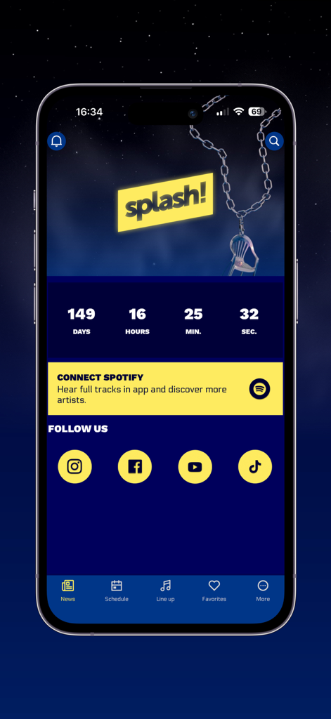 Splash! Festival 2026 - La schermata principale dell'app Splash! Festival 2026 con un conto alla rovescia, una richiesta di connessione Spotify e link ai social media.