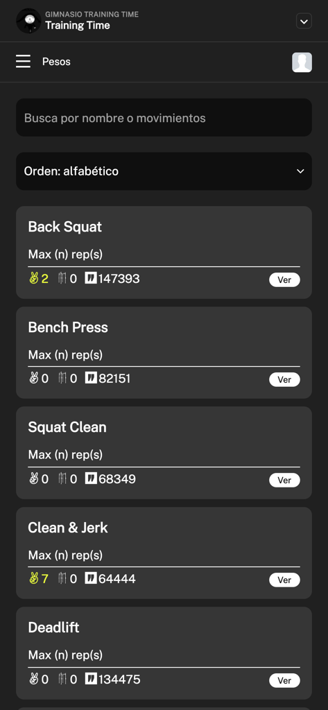 Gimnasio Training Time - Lista de ejercicios de levantamiento de pesas y registros de rendimiento en la aplicación Gimnasio Training Time.