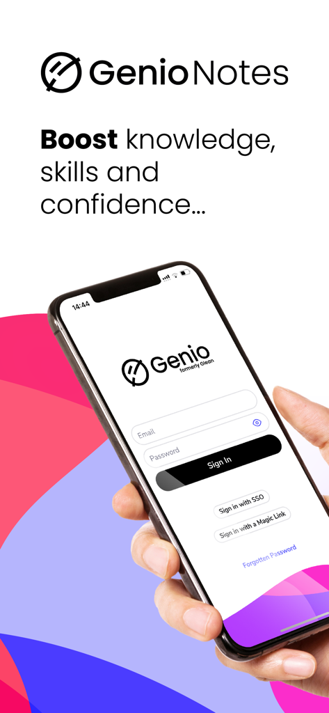 Genio Notes - Pantalla de inicio de sesión de Genio Notes en un teléfono móvil sostenido por una mano