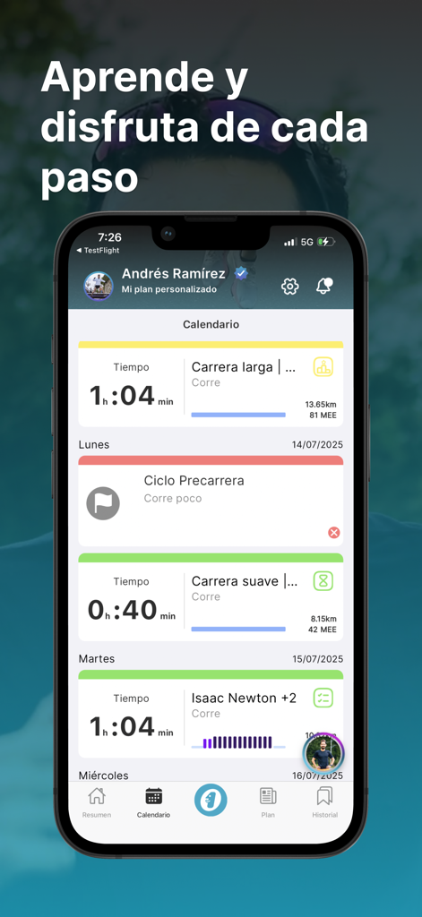 ONE running - Captura de pantalla móvil de la aplicación ONE running mostrando un calendario de entrenamiento personalizado con carreras programadas y métricas de rendimiento.