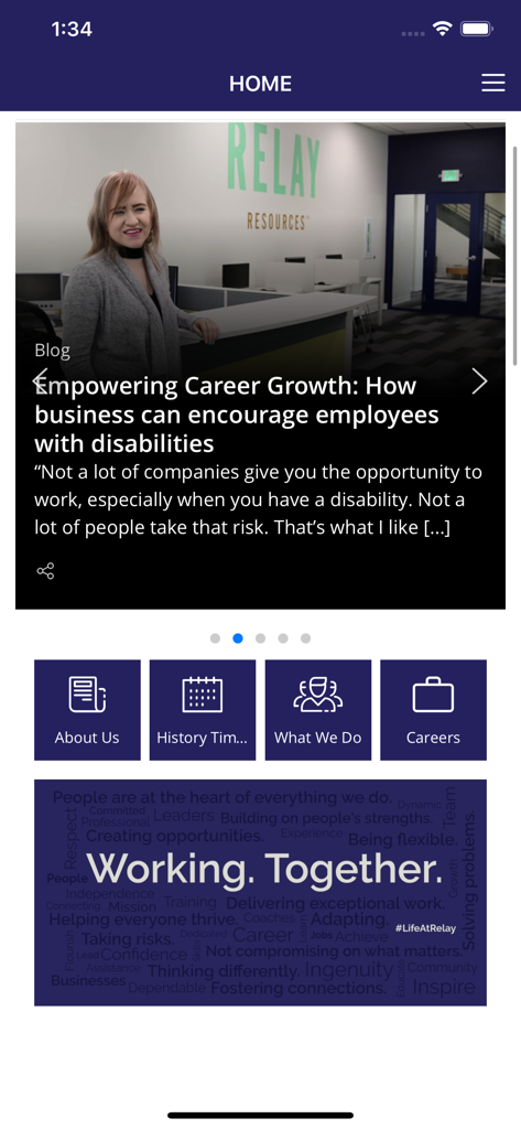 La pantalla de inicio de la aplicación móvil Relay Connect que presenta una publicación de blog de la empresa sobre el crecimiento profesional y botones de acceso rápido para los empleados.