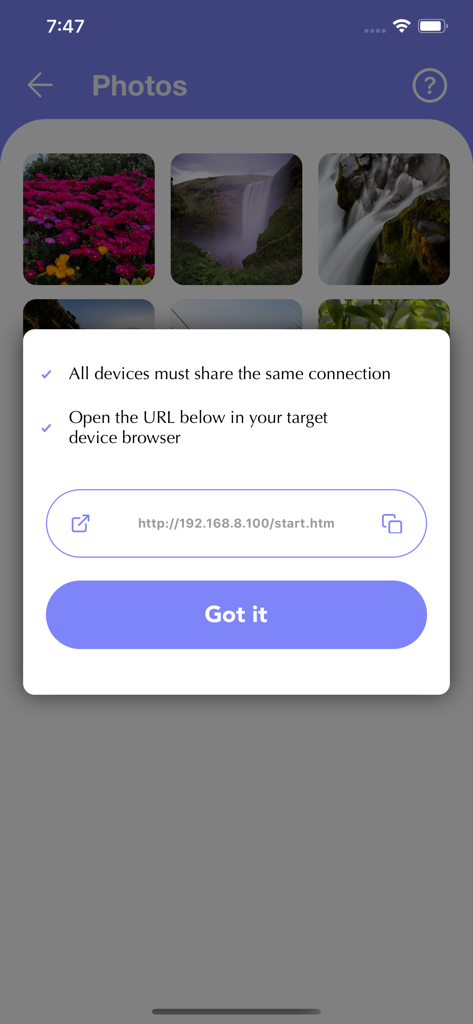 ブラウザベースのデバイス接続用のローカルURLを示す、画面ミラーリングアプリのインストラクションモーダル
