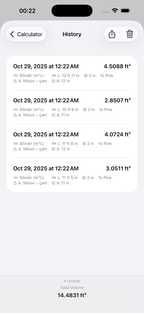 Timber Volume Master - Un écran d'historique montrant une liste de volumes de bois calculés et un résumé du volume total en pieds cubes