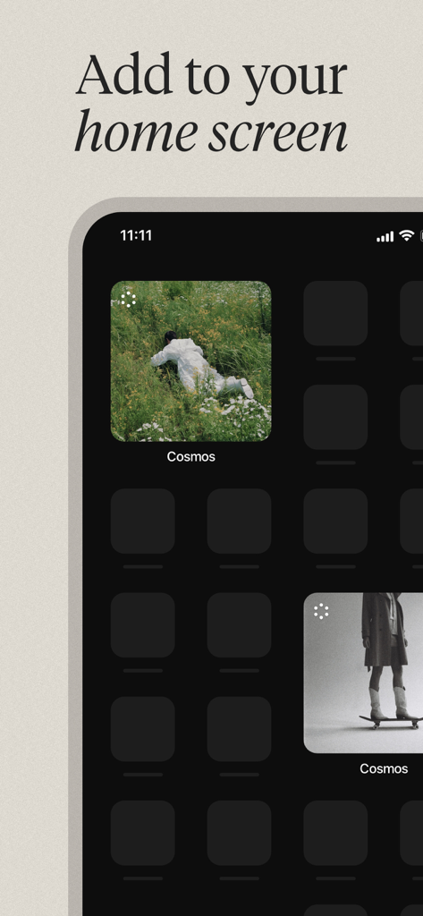 Schermata Home iOS con widget estetici dell'app Cosmos con fotografia artistica curata