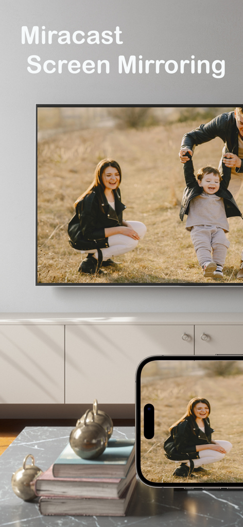 Miracast ﾠ - Un iPhone duplicando una foto familiar en un Smart TV usando la aplicación de duplicación de pantalla Miracast.