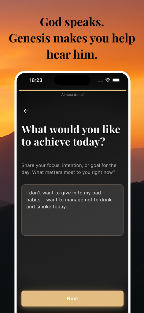 Genesis: The Bible Journal App - Uno screenshot dell'app Genesi per il diario biblico che mostra una schermata di impostazione degli obiettivi con un prompt di testo che chiede cosa si desidera ottenere oggi, su uno sfondo di tramonto.