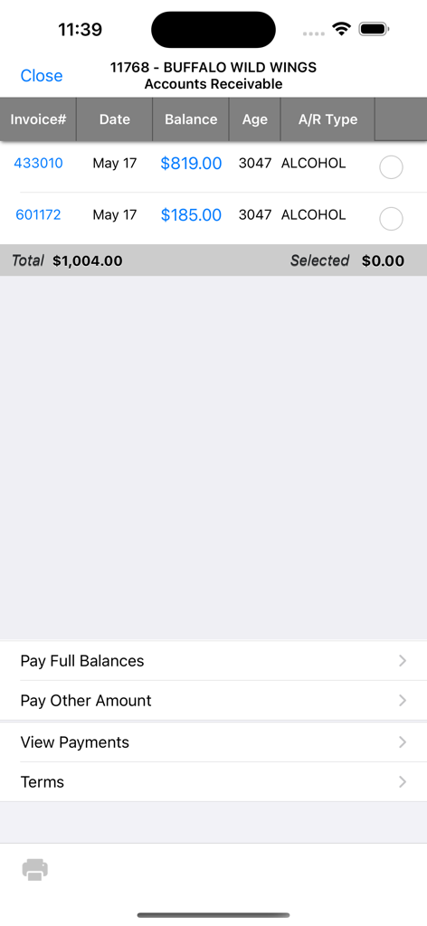 Interface of VIP Sales app displaying accounts receivable details including invoice numbers, balances, and payment options for a customer account