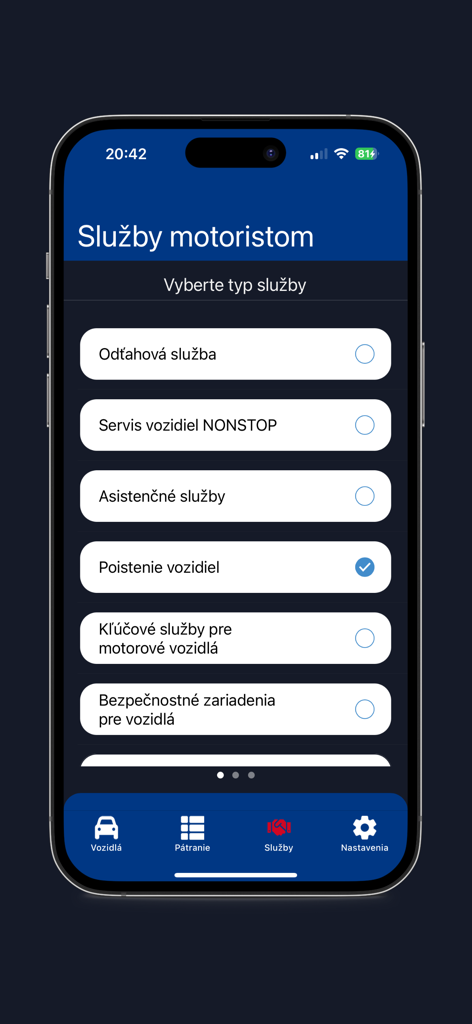 HAKA System+ - Pantalla de la aplicación HAKA System+ mostrando un menú de servicios para conductores, incluyendo seguros y remolque.