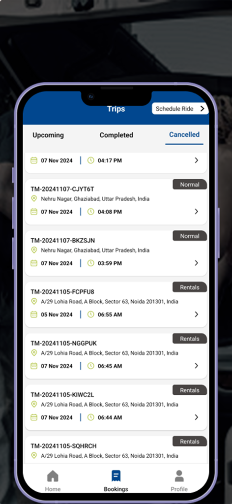 Interfaz de la aplicación móvil que muestra una lista de reservas de viajes canceladas con detalles de ubicación