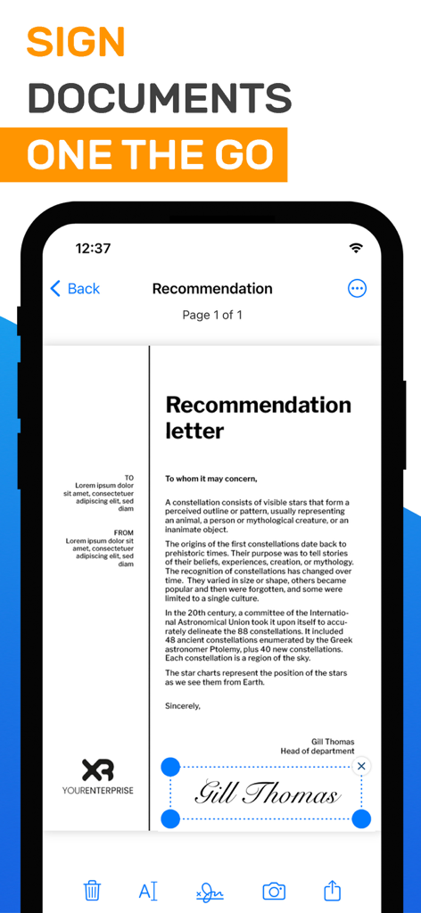 Ein Smartphone, das ein Empfehlungsschreiben zeigt, das mit einer PDF-Scanner-Anwendung digital signiert wird