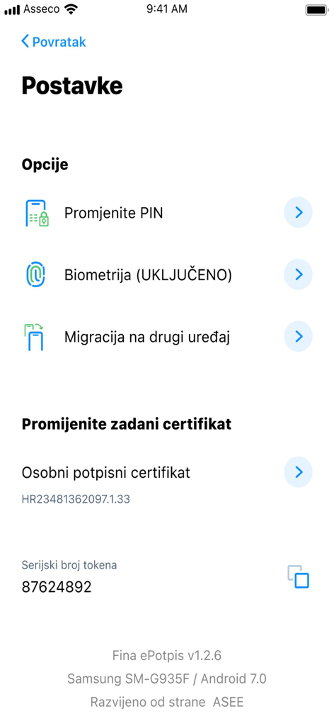 Fina e-Potpis Oblak - Settings screen of the Fina e-Potpis Oblak app featuring biometric and digital certificate options.