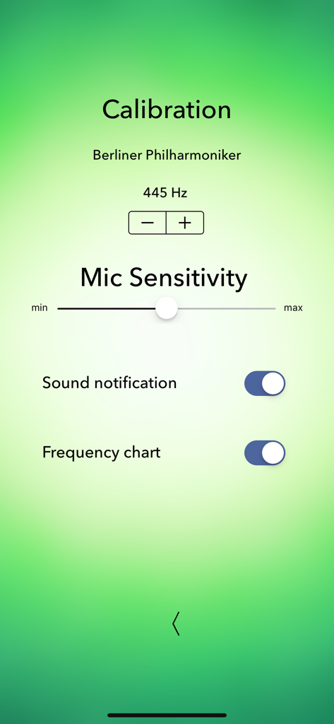 Cello Tuner Professional - Pantalla de configuración de la aplicación Afinador de Violonchelo Profesional mostrando la calibración de frecuencia y los controles de sensibilidad del micrófono