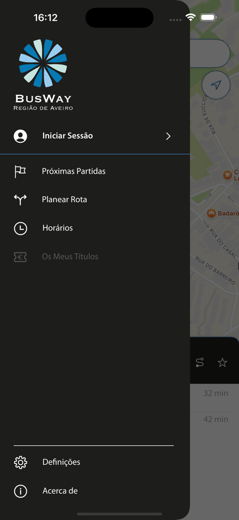 BusWay - Menu de navigation latéral de l'application BusWay montrant les options pour les prochains départs, la planification d'itinéraires et les horaires.