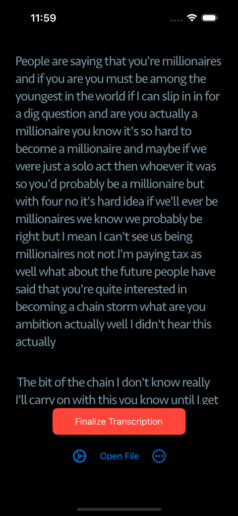 AI Speech Transcriber - Una interfaz móvil de la aplicación AI Speech Transcriber que muestra una transcripción de texto de una conversación con un botón para finalizar el proceso.