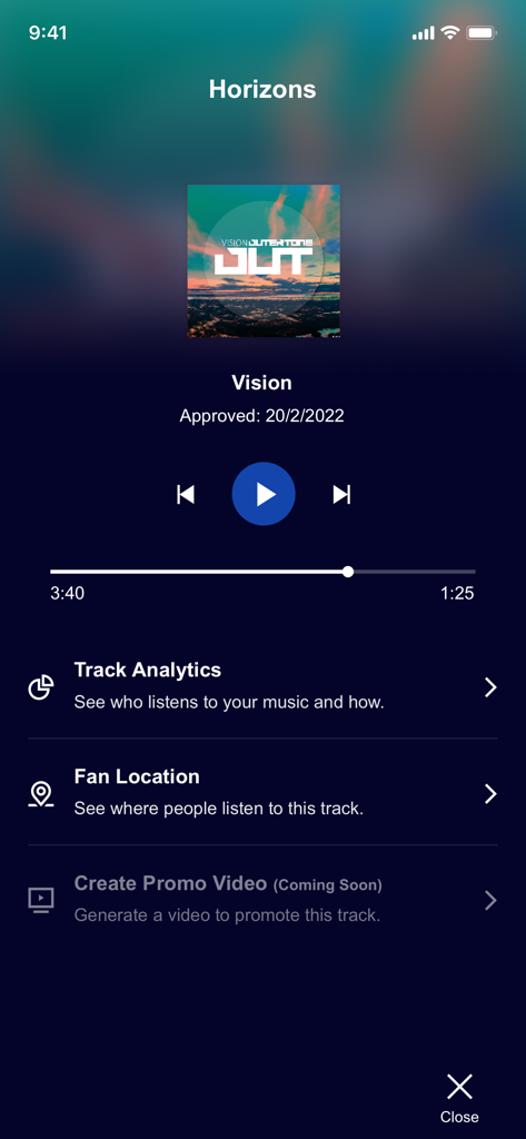 RouteNote - Panel de control de la aplicación RouteNote que muestra análisis de pistas y ubicación de fans para un artista independiente