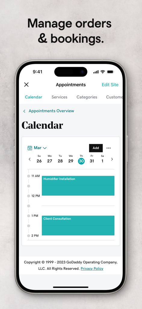 Visualizzazione del calendario appuntamenti nell'app GoDaddy Commerce che mostra servizi aziendali programmati su un iPhone