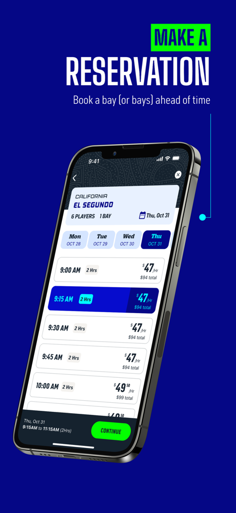 Topgolf-App-Oberfläche, die einen Reservierungsbuchungsbildschirm mit verfügbaren Zeitfenstern und Preisen für eine Golfbucht anzeigt.